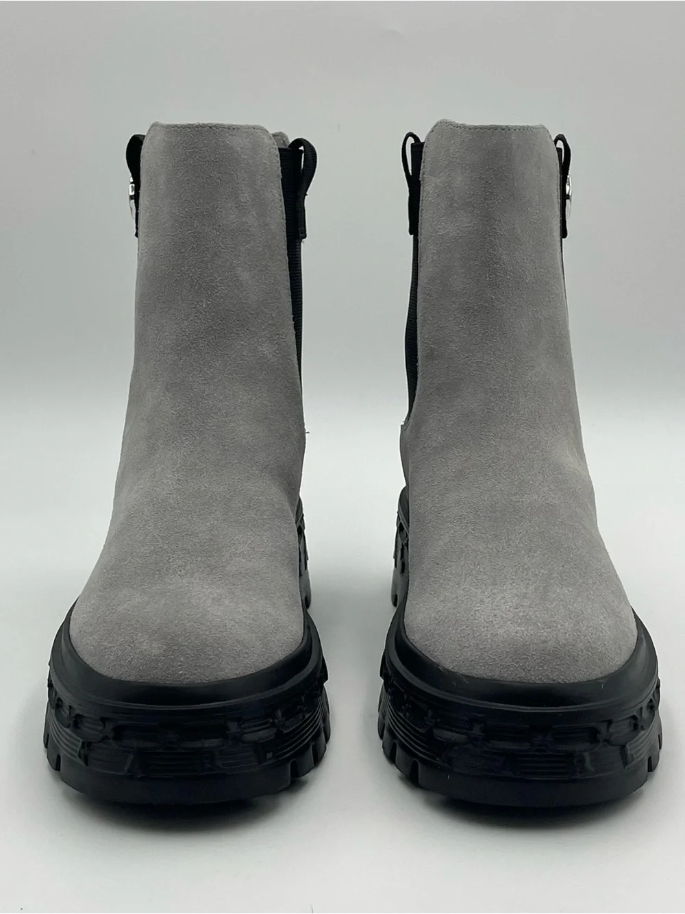 Karl Lagerfeld Paris SZ 8.5M Women Londyn Grey Suede Lug Sole Boot  MSRP $179